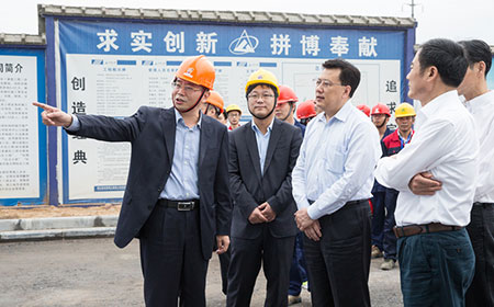 浙江省常務(wù)副省長袁家軍一行視察金華醫(yī)藥產(chǎn)業(yè)中心項目